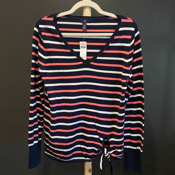 Gap V-Neck Striped Pullover Sweater - Picture 2 of 9